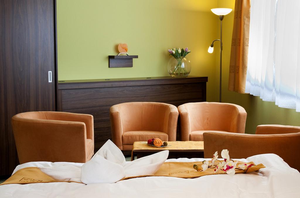 Hotel Active ปราฮากิเต ห้อง รูปภาพ